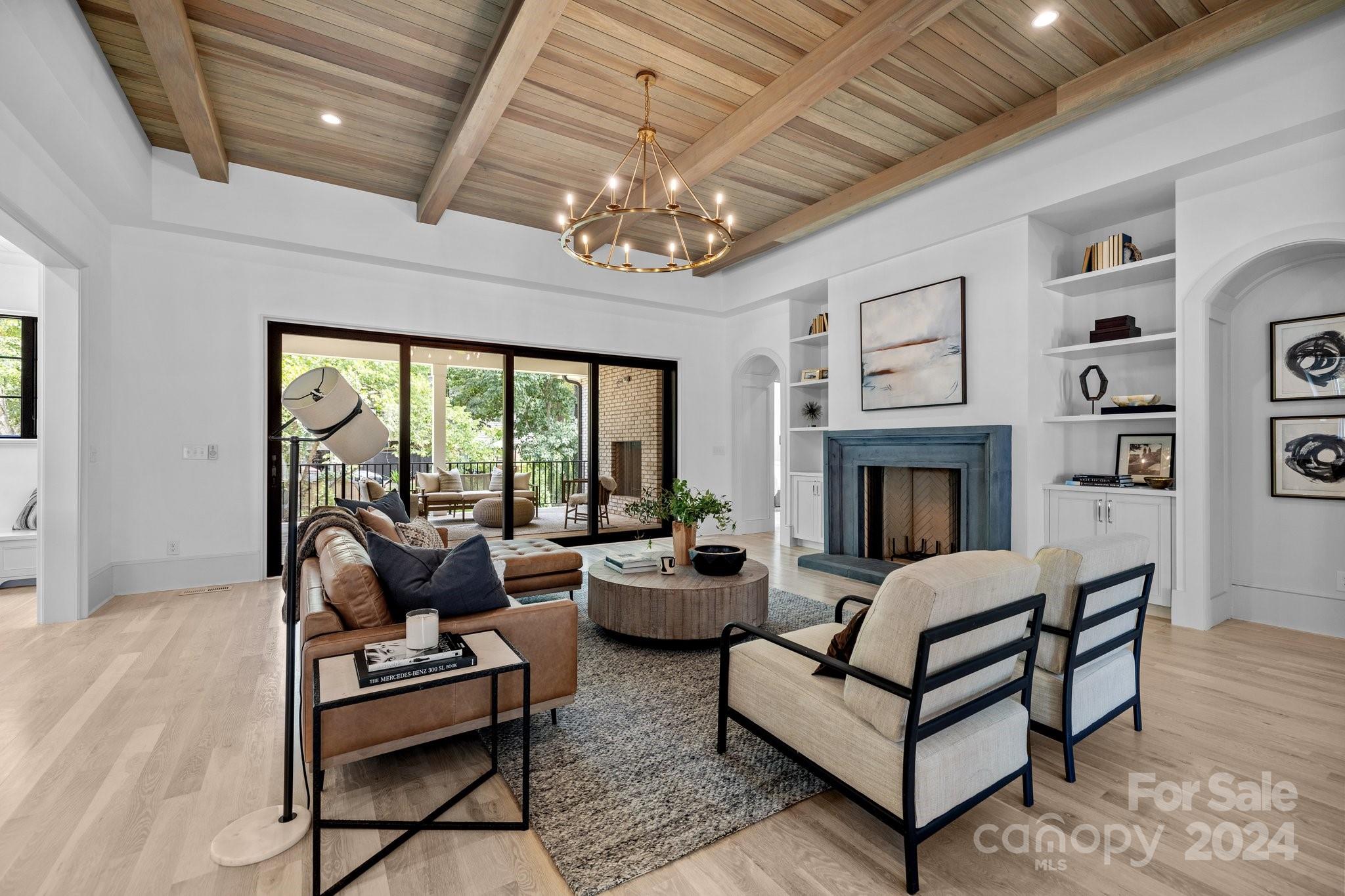 Chateau Sardis - Residential