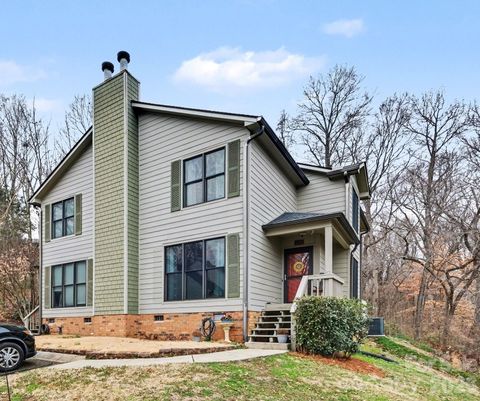 Photo of 3240 Carlyle Drive NW, Concord, NC 28027 (MLS # 4348837)