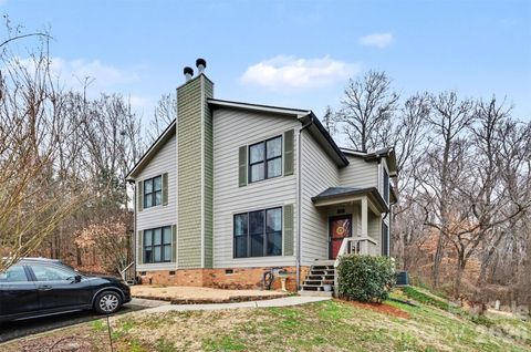 Photo of 3240 Carlyle Drive NW, Concord, NC 28027 (MLS # 4348837)