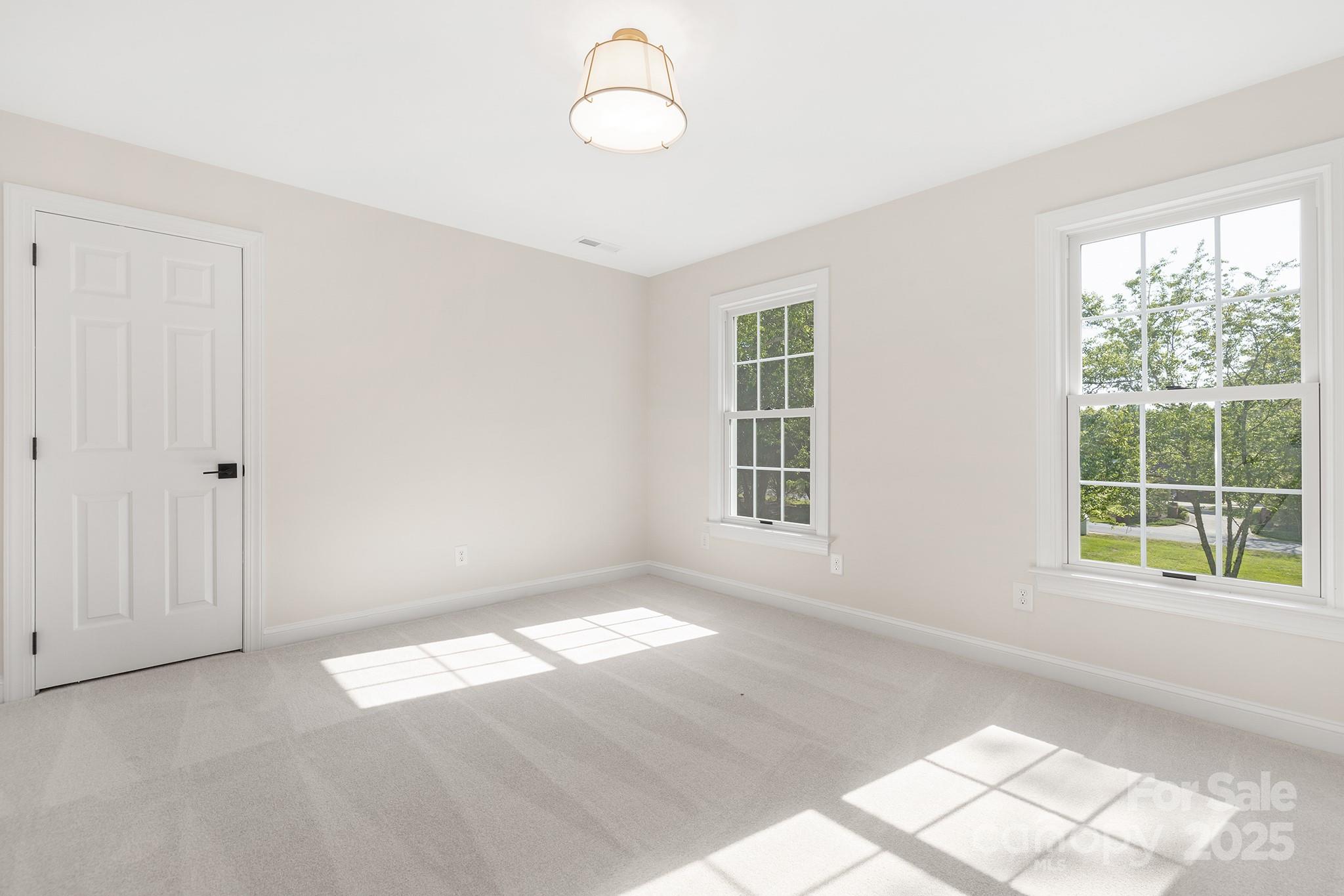 Waxhaw, North Carolina 28173, United States, 4 Bedrooms Bedrooms, ,4 BathroomsBathrooms,Residential,Active,113284