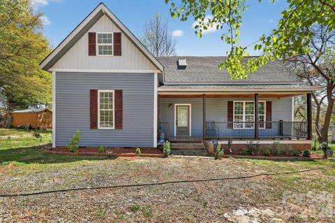 Photo of 344 N Main Street, Mooresboro, NC 28114 (MLS # 4360423)