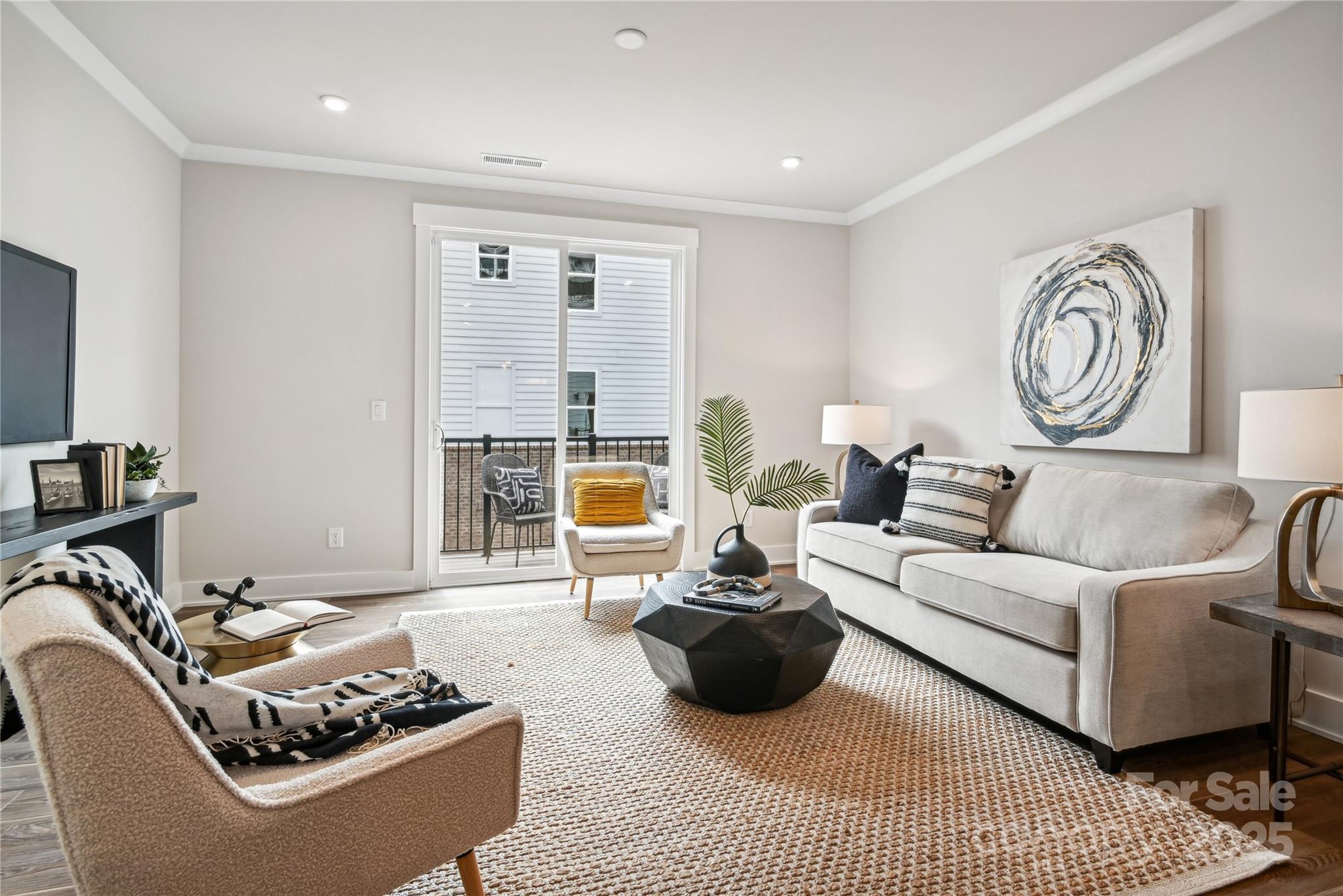 2047 Clarksdale Drive 30