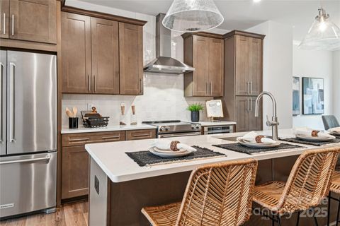 2047 Clarksdale Drive 30 Charlotte NC 28206