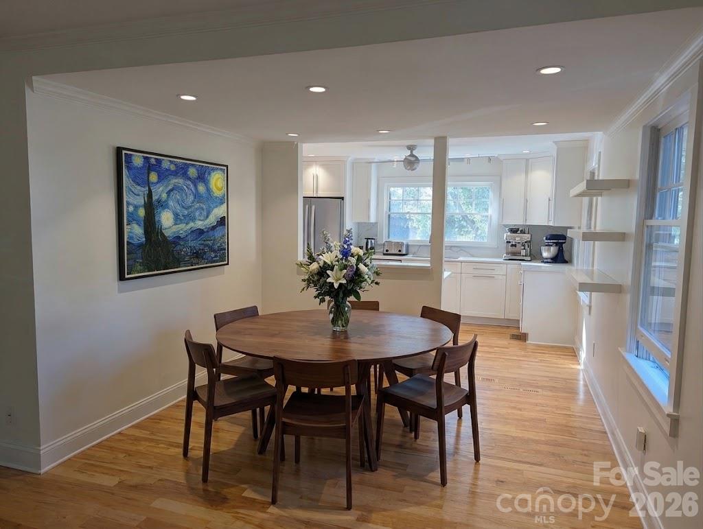 2301 Hayloft Circle