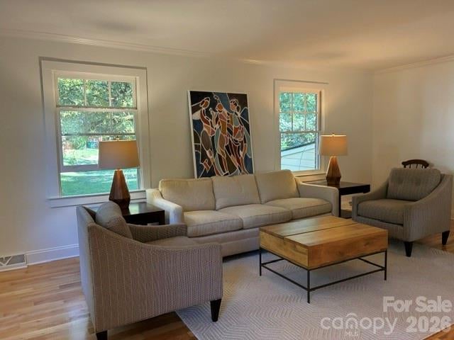 2301 Hayloft Circle