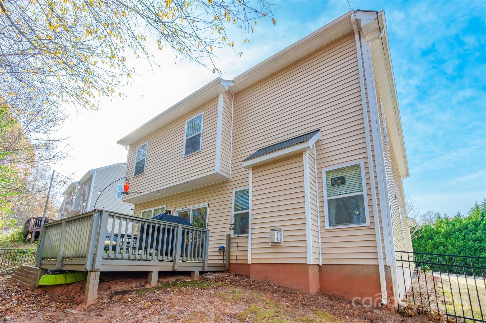 Lakebridge - Residential