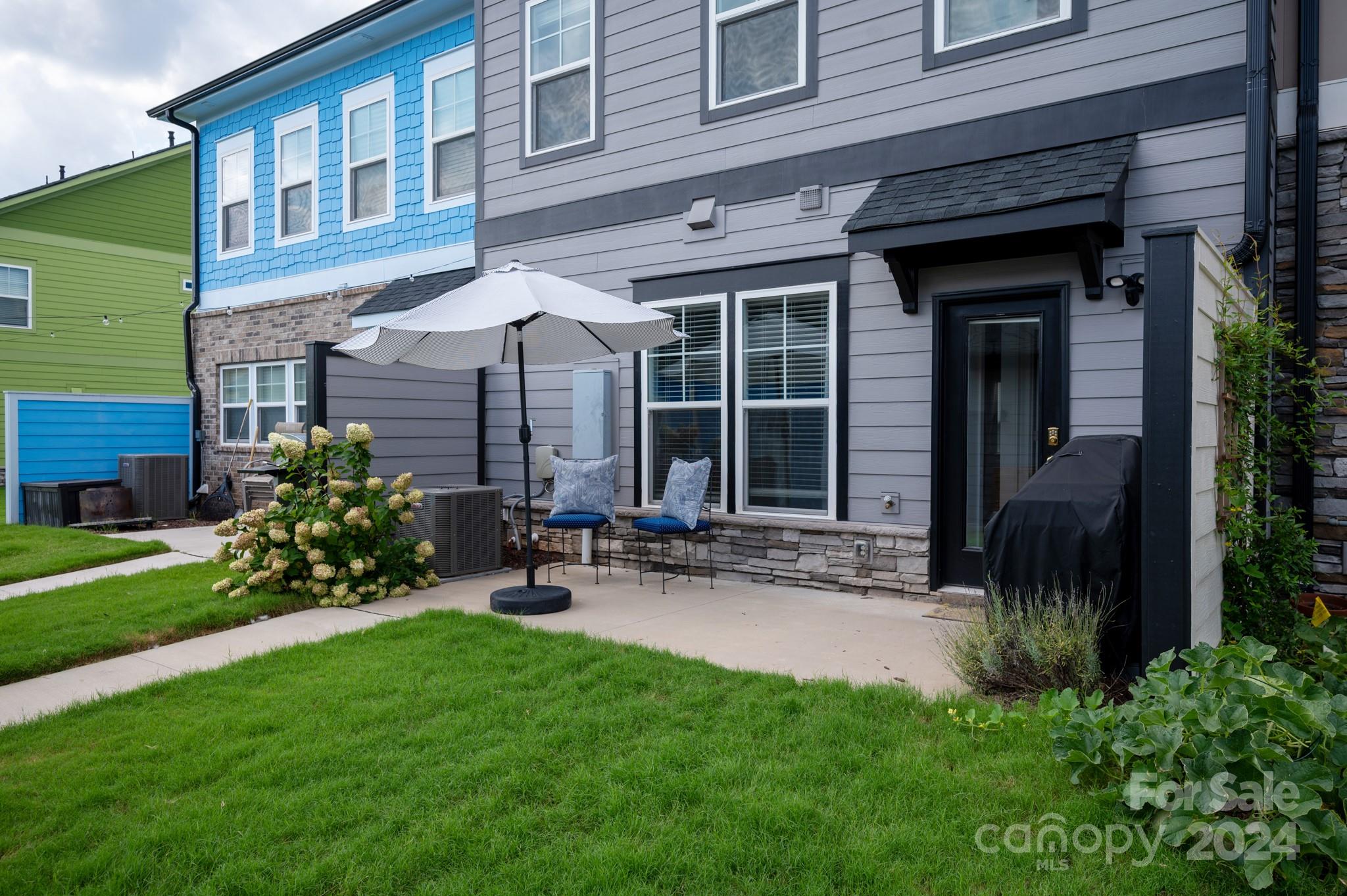 Riverwalk - Residential