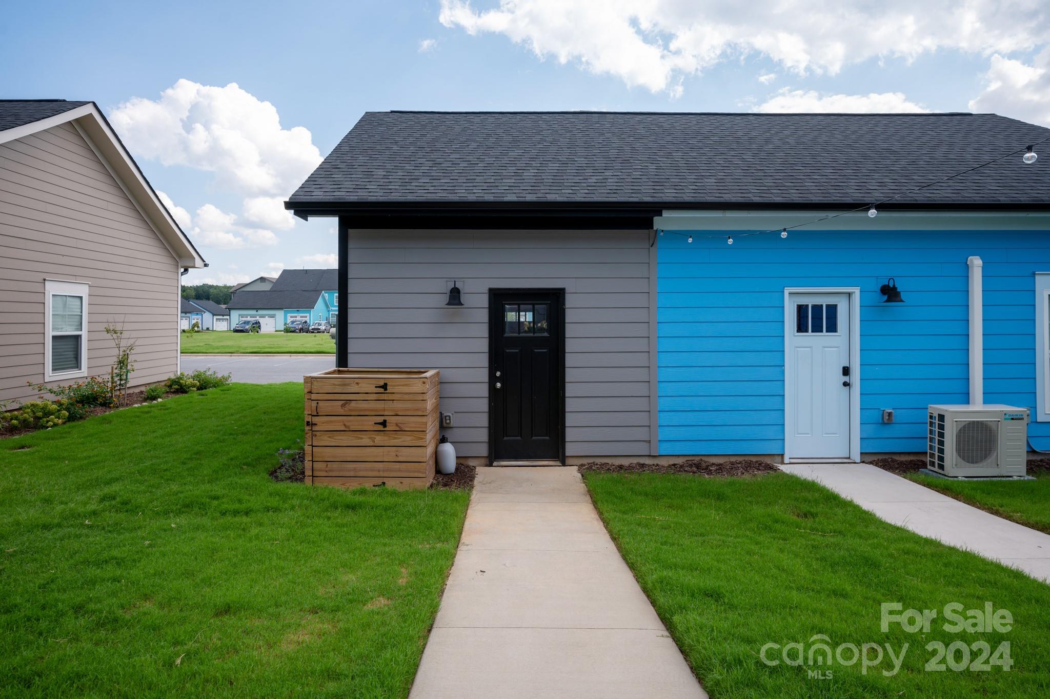 Riverwalk - Residential