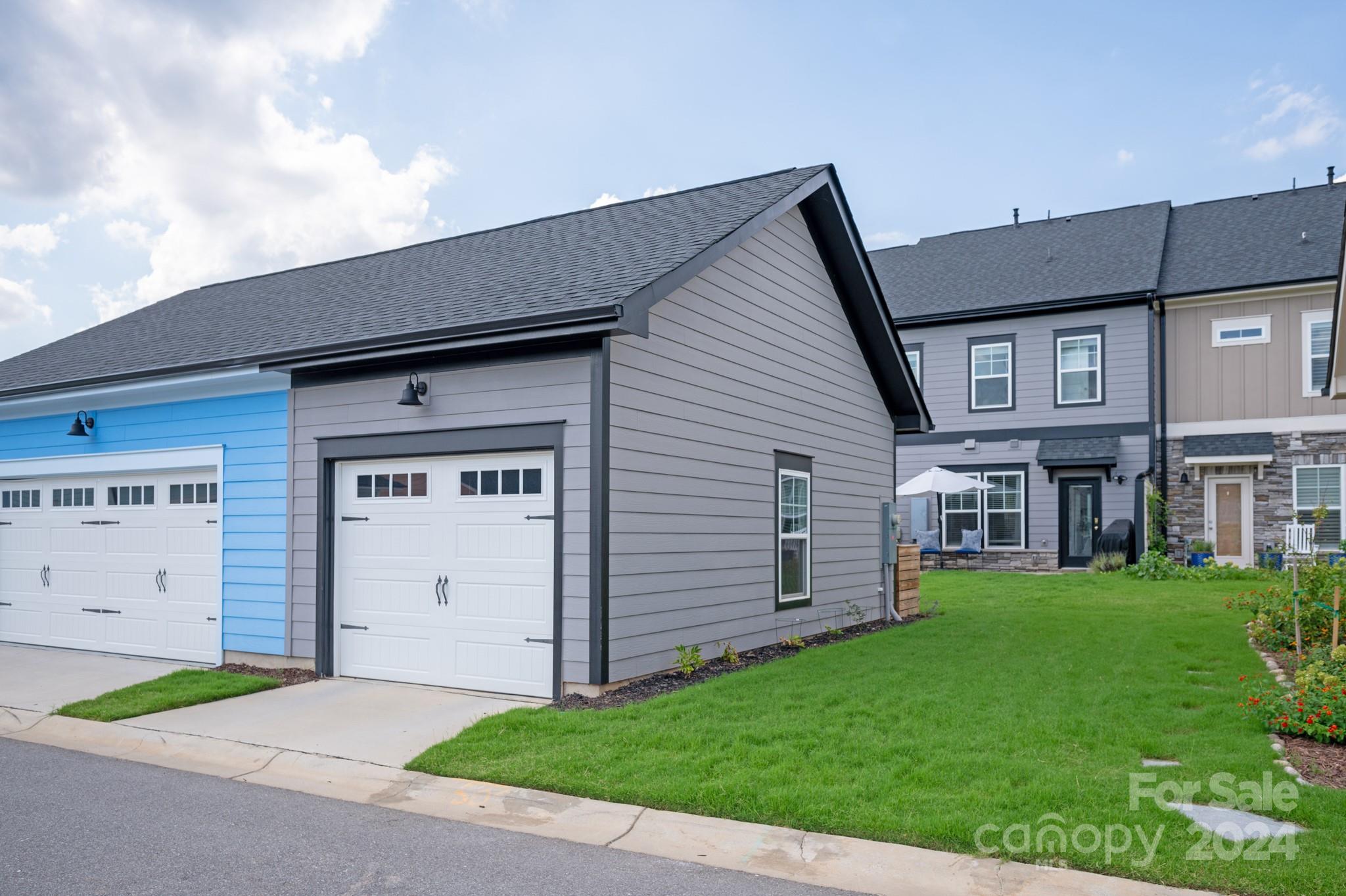 Riverwalk - Residential