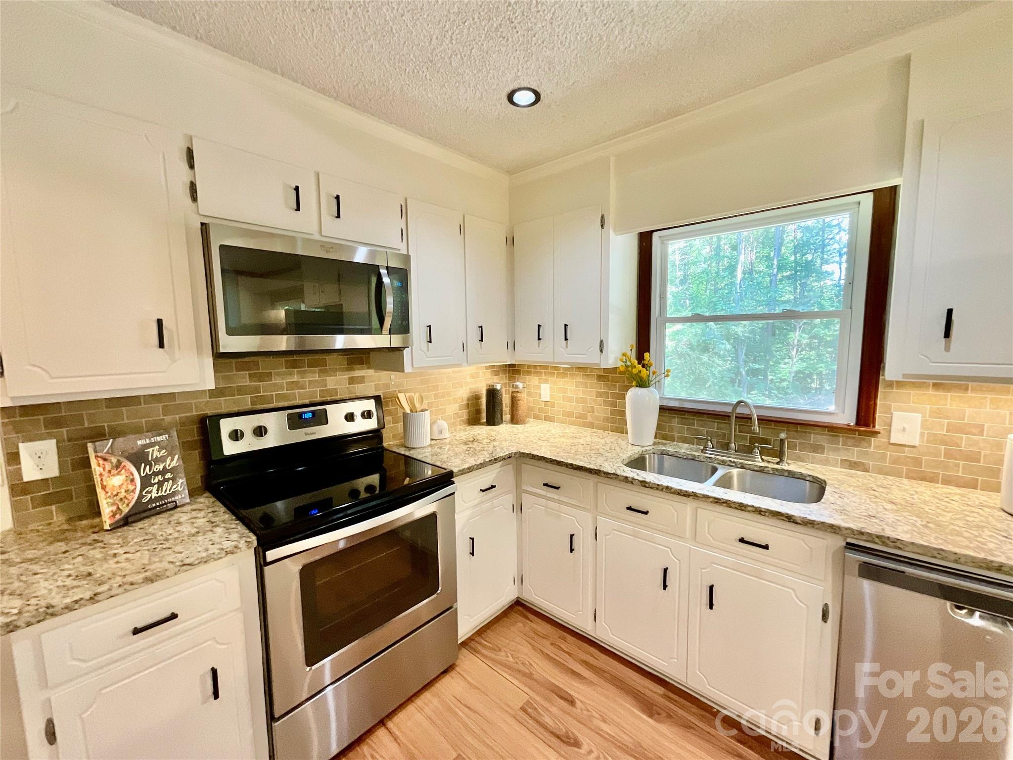 9500 Harvest Lane