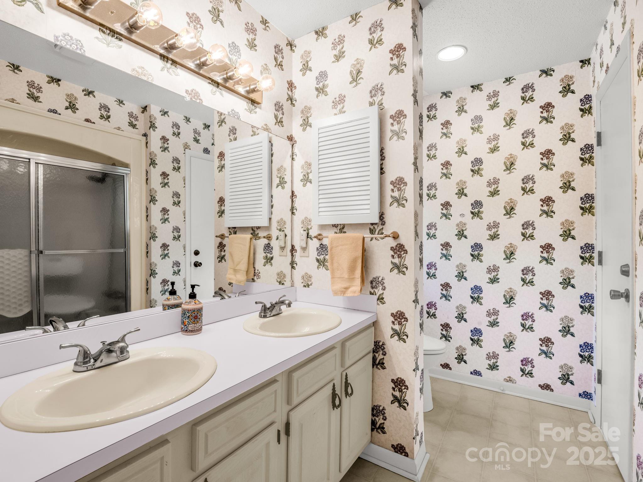 Rumbling Bald on Lake Lure - Residential