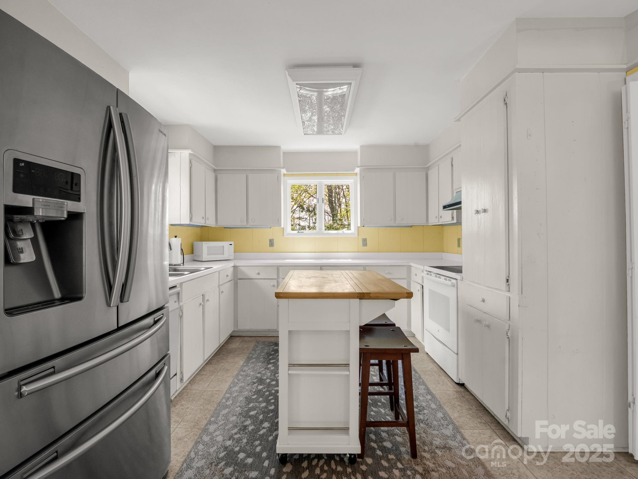 Rumbling Bald on Lake Lure - Residential