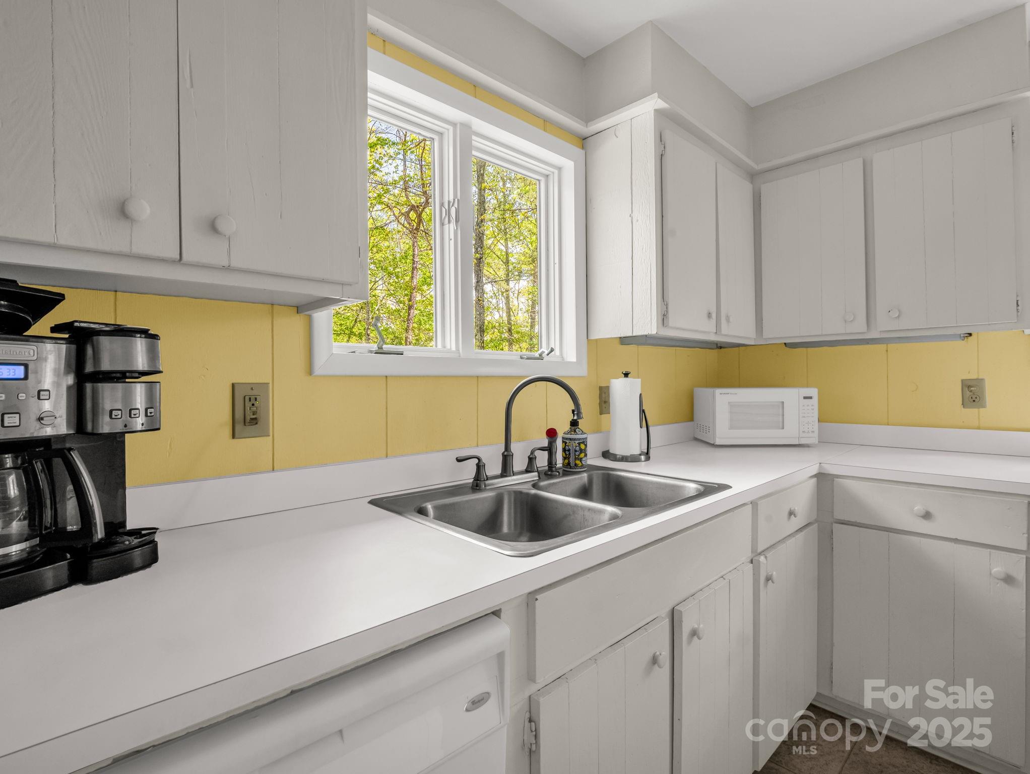 Rumbling Bald on Lake Lure - Residential