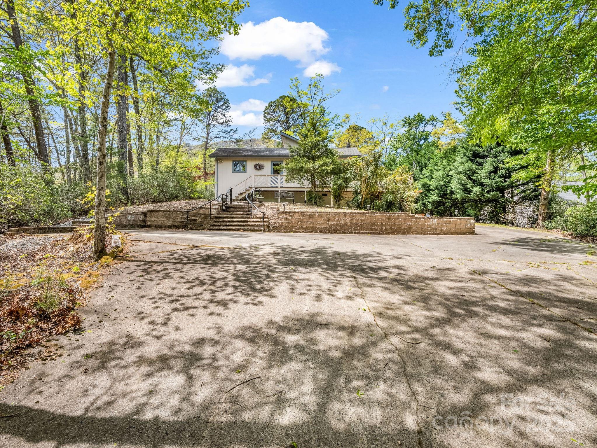 Rumbling Bald on Lake Lure - Residential