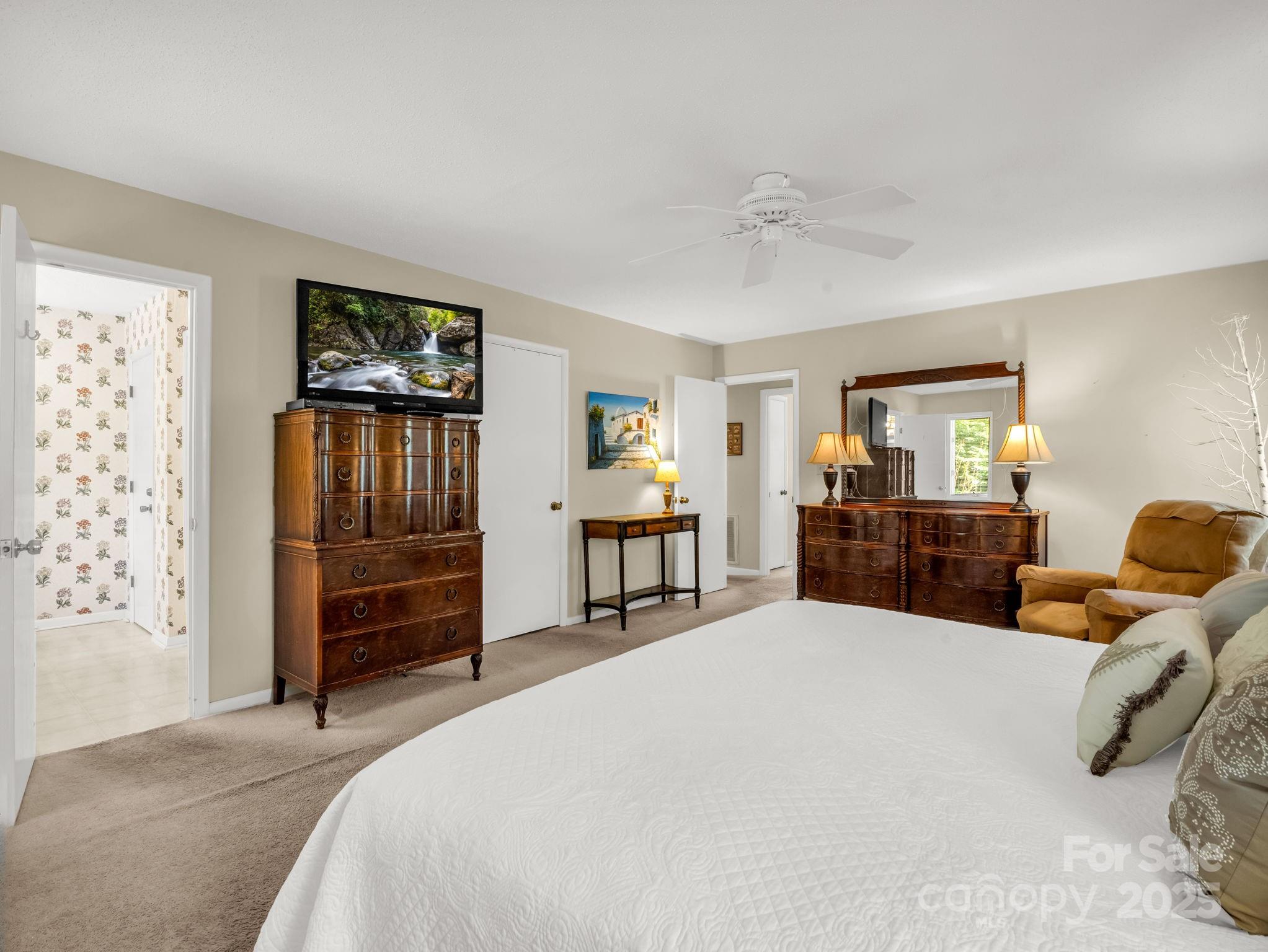 Rumbling Bald on Lake Lure - Residential