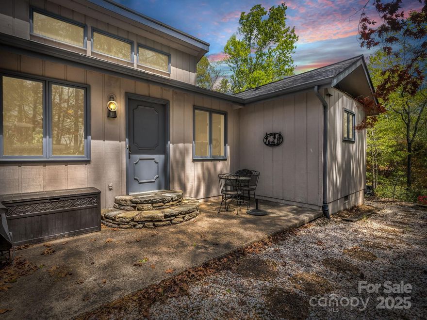 Situated on the corner of hole #13, This charming two-bedroom, two-bathroom traditional home offers a perfect blend of comfort and elegance, set alongside a scenic golf course. The open-concept layout features vaulted ceilings and a striking stone gas fireplace, creating a spacious and inviting atmosphere. The expansive primary bedroom boasts an en-suite bathroom provides a spa-like retreat. A second bedroom offers flexibility for guests with an additional bonus room for your private office. The covered, screened-in porch and back deck extends the living space outdoors, ideal for relaxation and entertaining. Lots of natural light, ample storage, and proximity to community amenities, this home combines privacy, and convenience, making it the perfect retreat for both everyday living and special occasions.