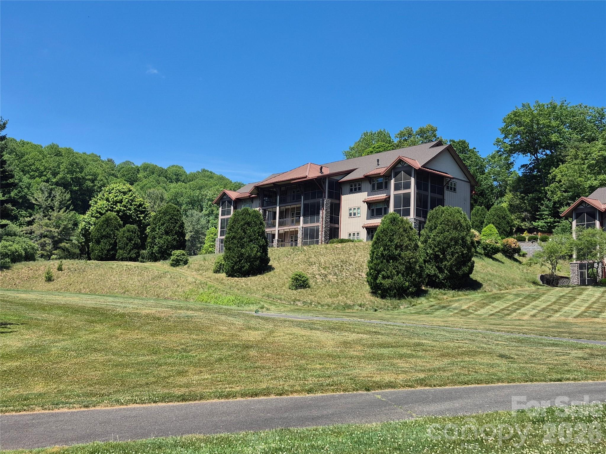 1564 Country Club Drive B-301
