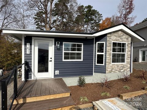 A home in New London