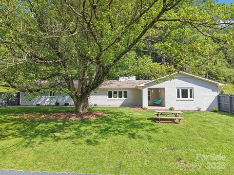 445 Chunns Cove Road A Asheville NC 28805