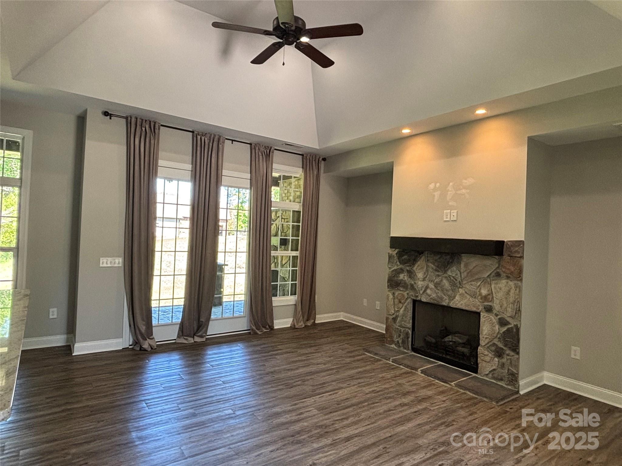 1021 Mccollum Oaks Lane