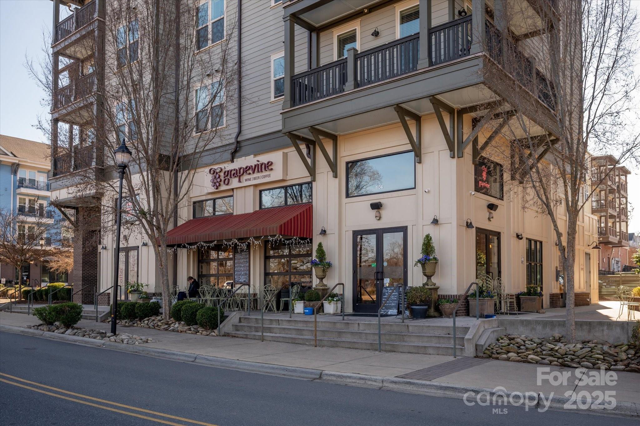 Riverwalk - Residential