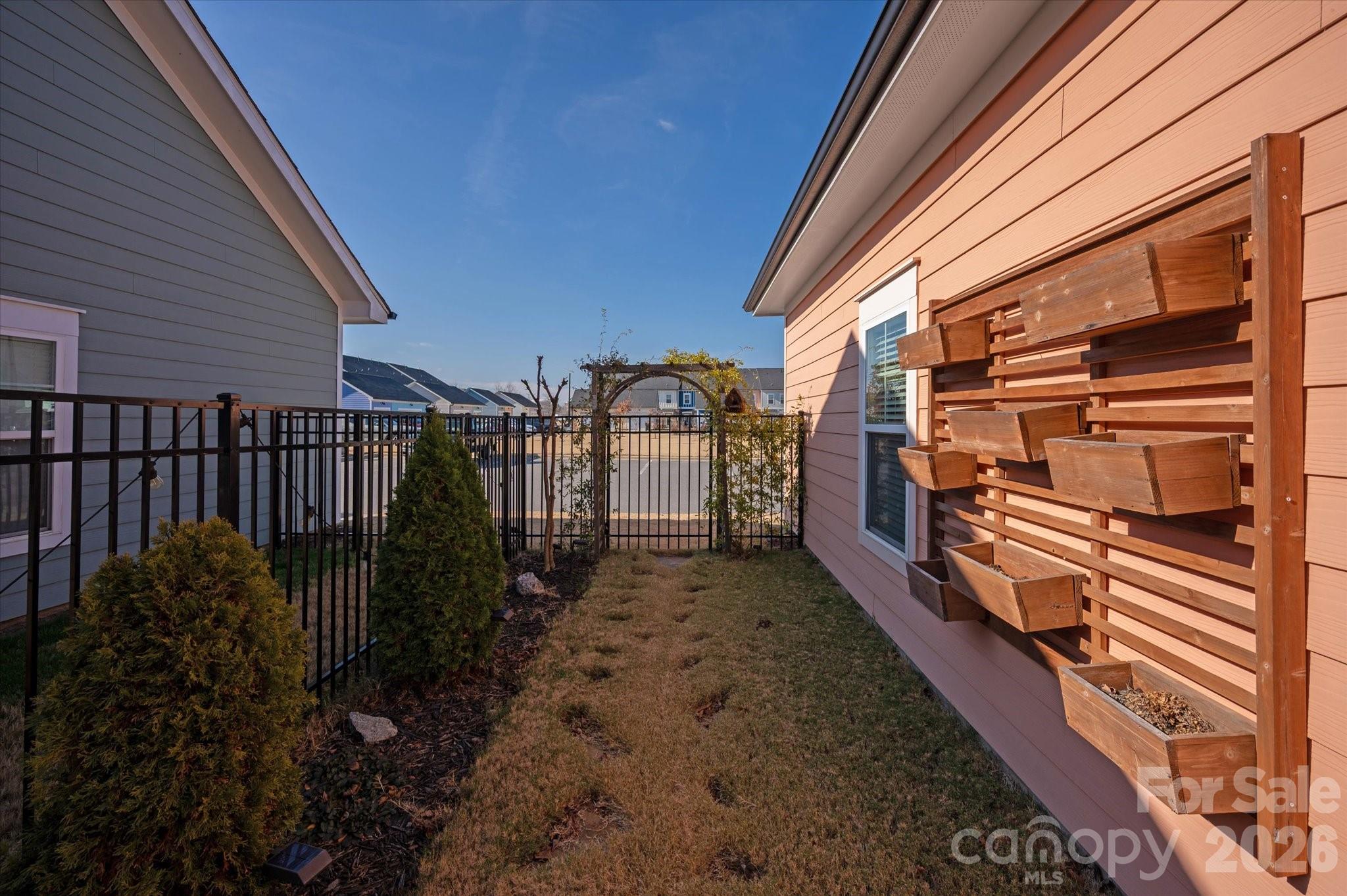 Riverwalk - Residential