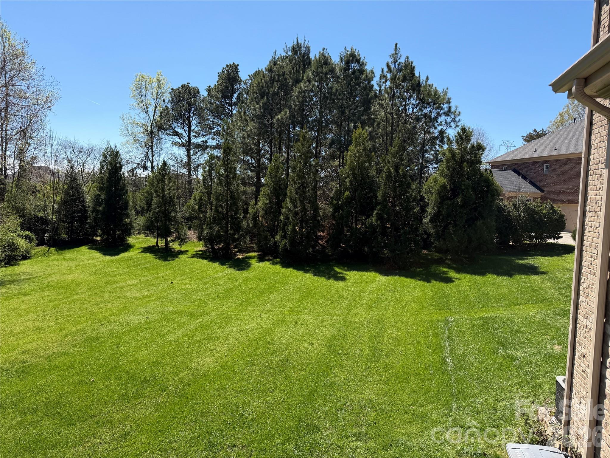 2301 Worthington Drive