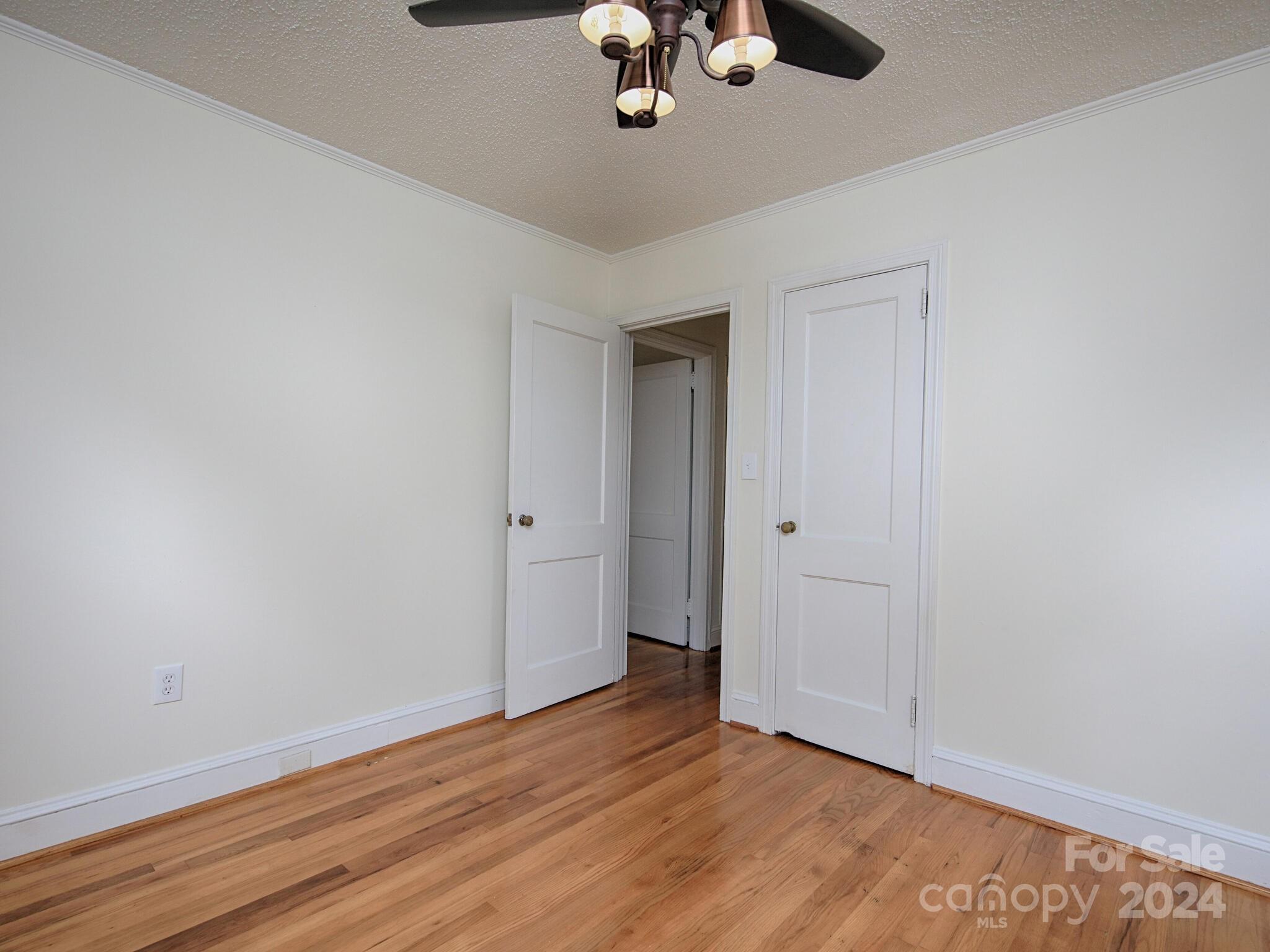 Meadowbrook - Residential