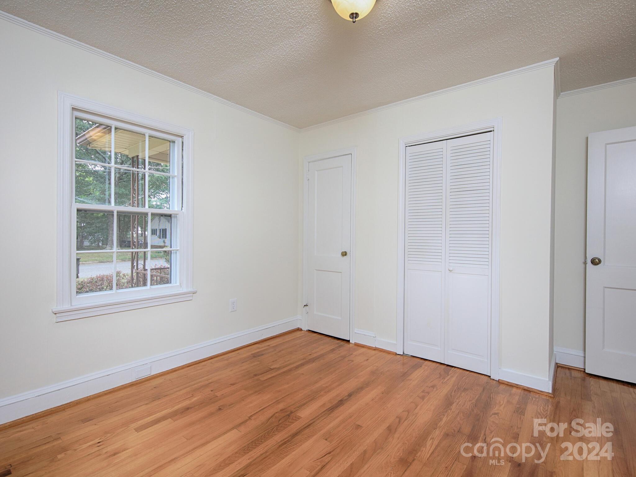 Meadowbrook - Residential