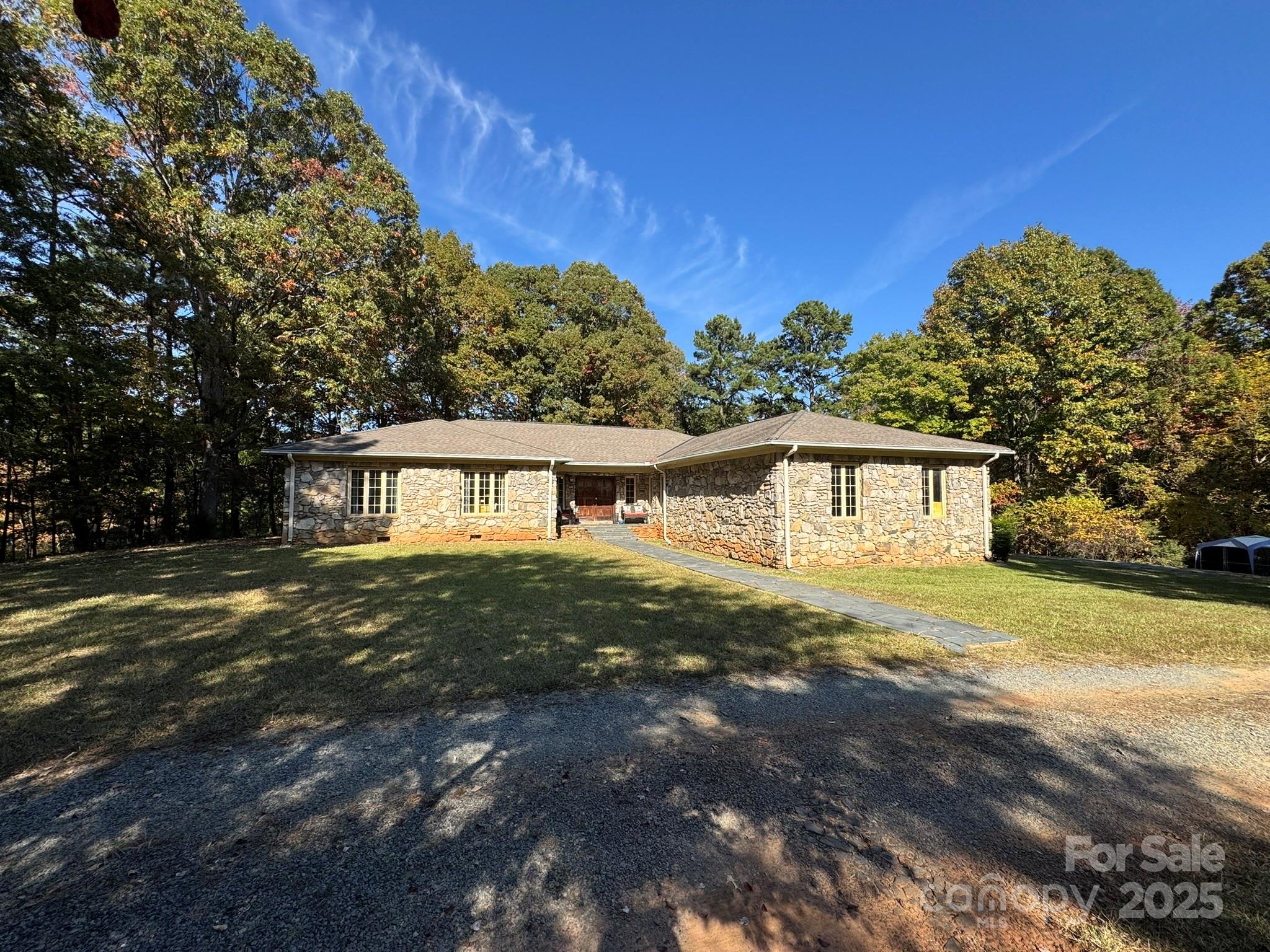 13828 Lake Bluff Drive
