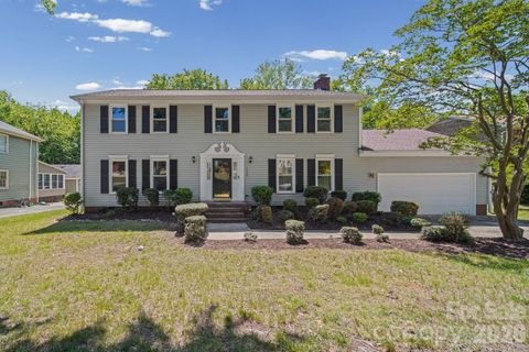 Photo of 6520 Dougherty Drive, Charlotte, NC 28213 (MLS # 4377449)