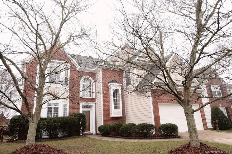 NEW! NEW! NEW!  Carpet! Exterior and interior paint! Luxury bamboo hardwood flooring! Satin finished hardware throughout! Paver patio!  You do not want to miss this incredibly inviting southwest Charlotte home.  Private backyard, dreamy white kitchen with stainless appliances, dual master closets and MINUTES from Rivergate...fantastic dining, culture and shopping experience.