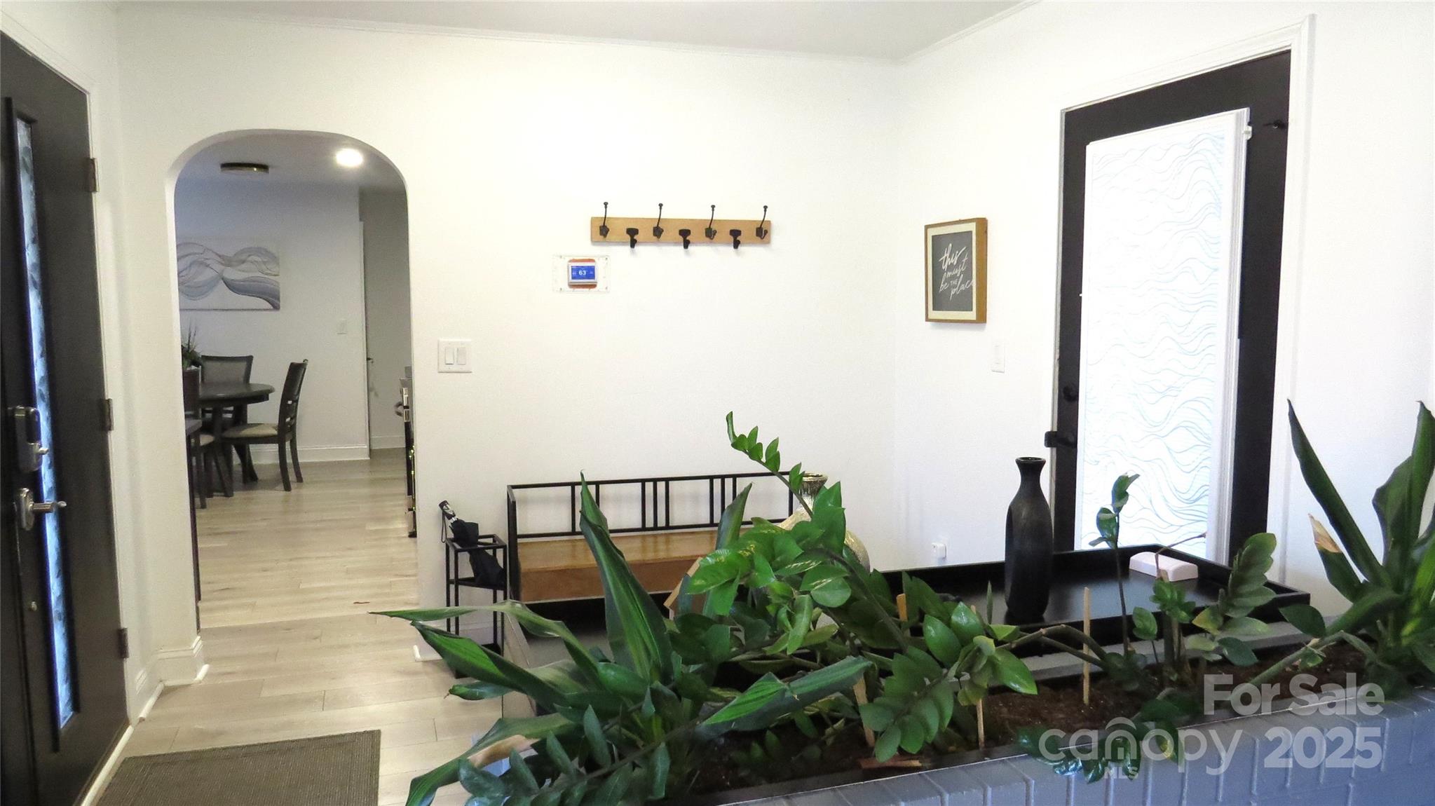 2104 Hillcrest Avenue