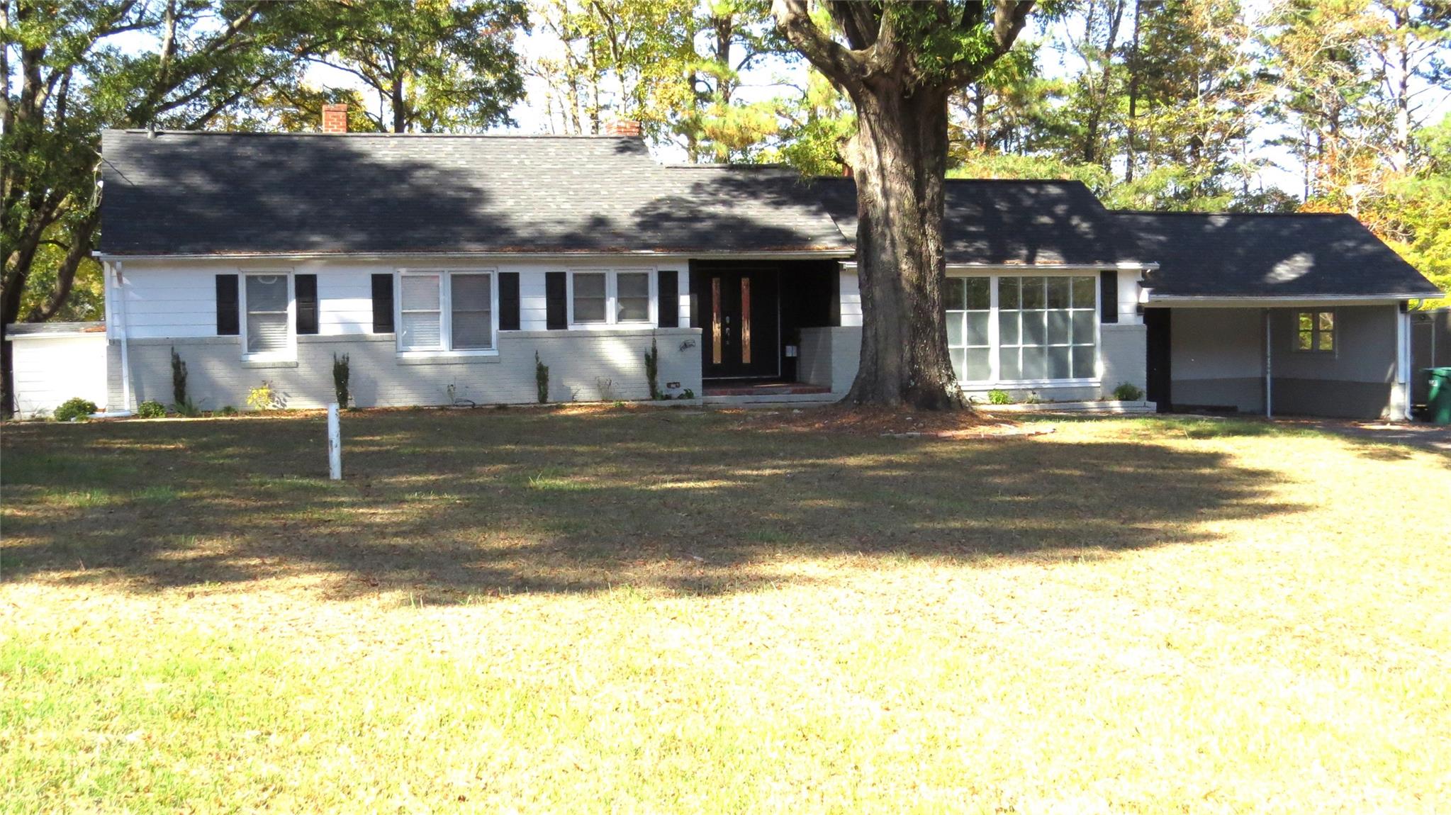 2104 Hillcrest Avenue