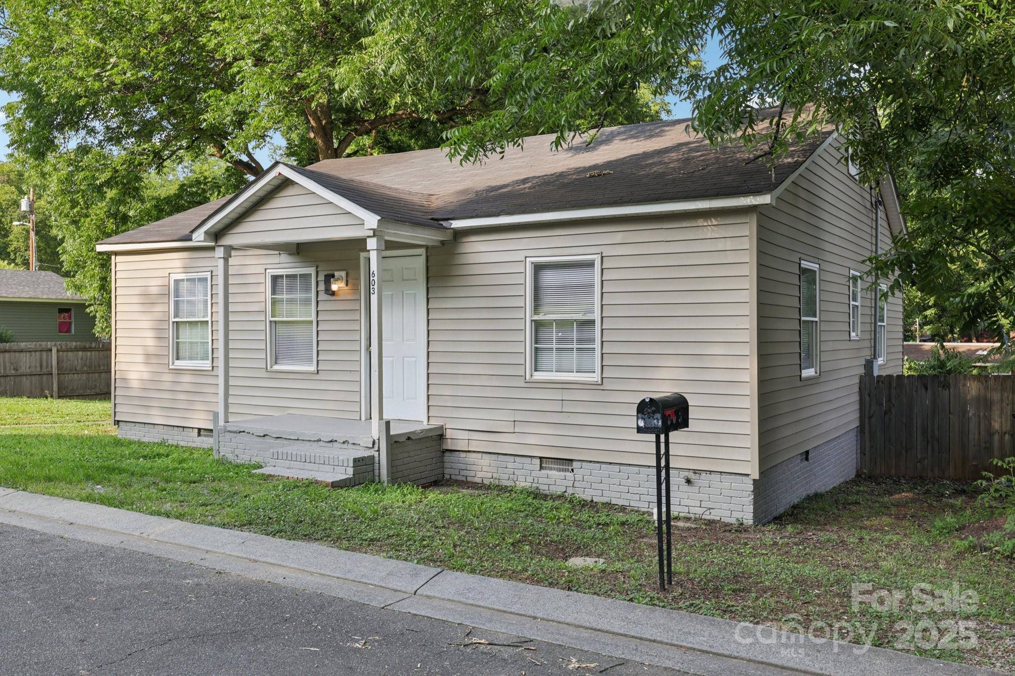 603 Paradise Street