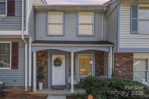7324 Pebblestone Drive E Charlotte NC 28212
