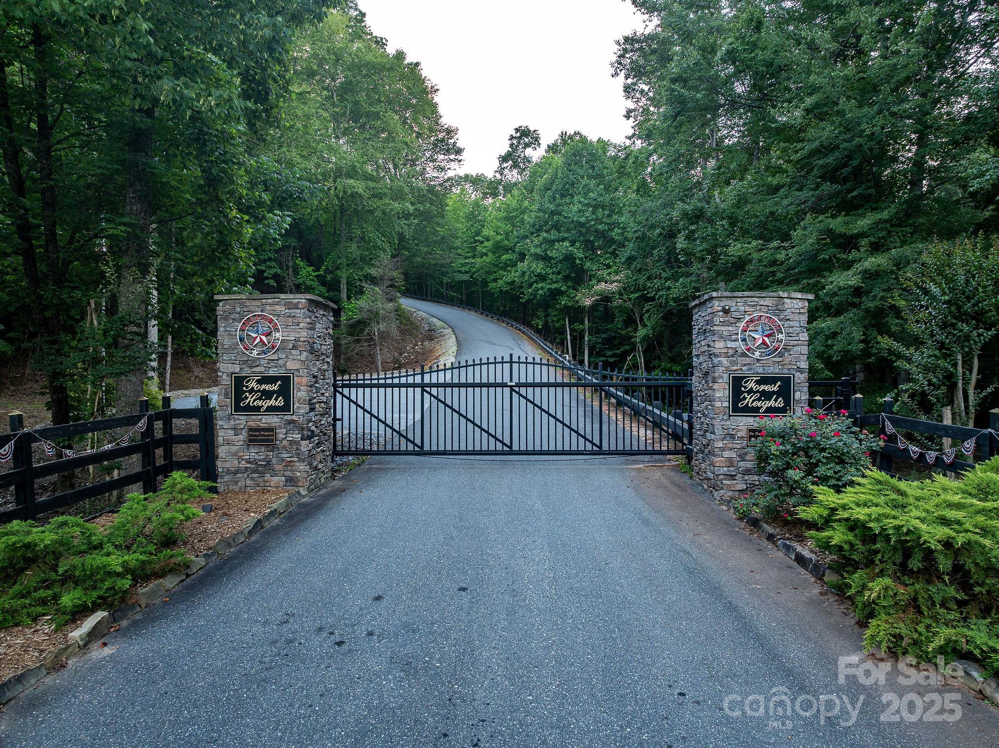 Forest Heights - Land