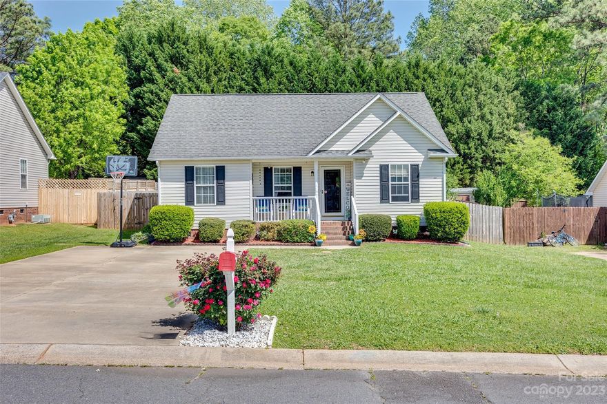 Welcome Home! This 3 bedroom 2 full bath home has a split floor plan with the owner's suite located on one side and the additional two bedrooms on the other side. The open floorplan boast the kitchen/dining room area visible to the living room area. Laminate flooring throughout most of the home was installed in 2019.  HVAC installed in 2021.  The home has a large back patio area for entertaining your friends and family. The yard is fenced in and is located on a private lot that backs up to trees.  Come see what this home has to offer! Seller needs a closing near the beginning of June.