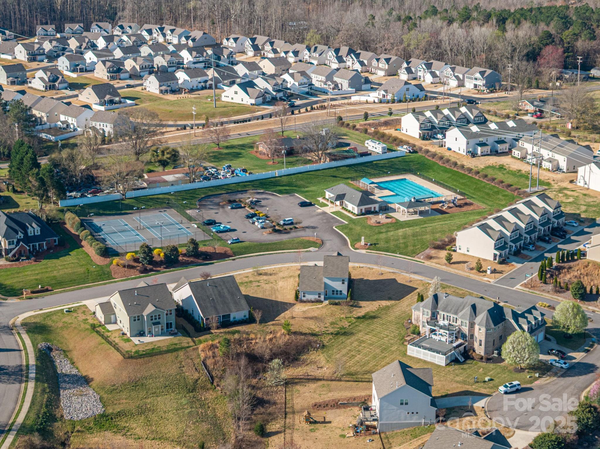 Larkin Golf Club - Residential