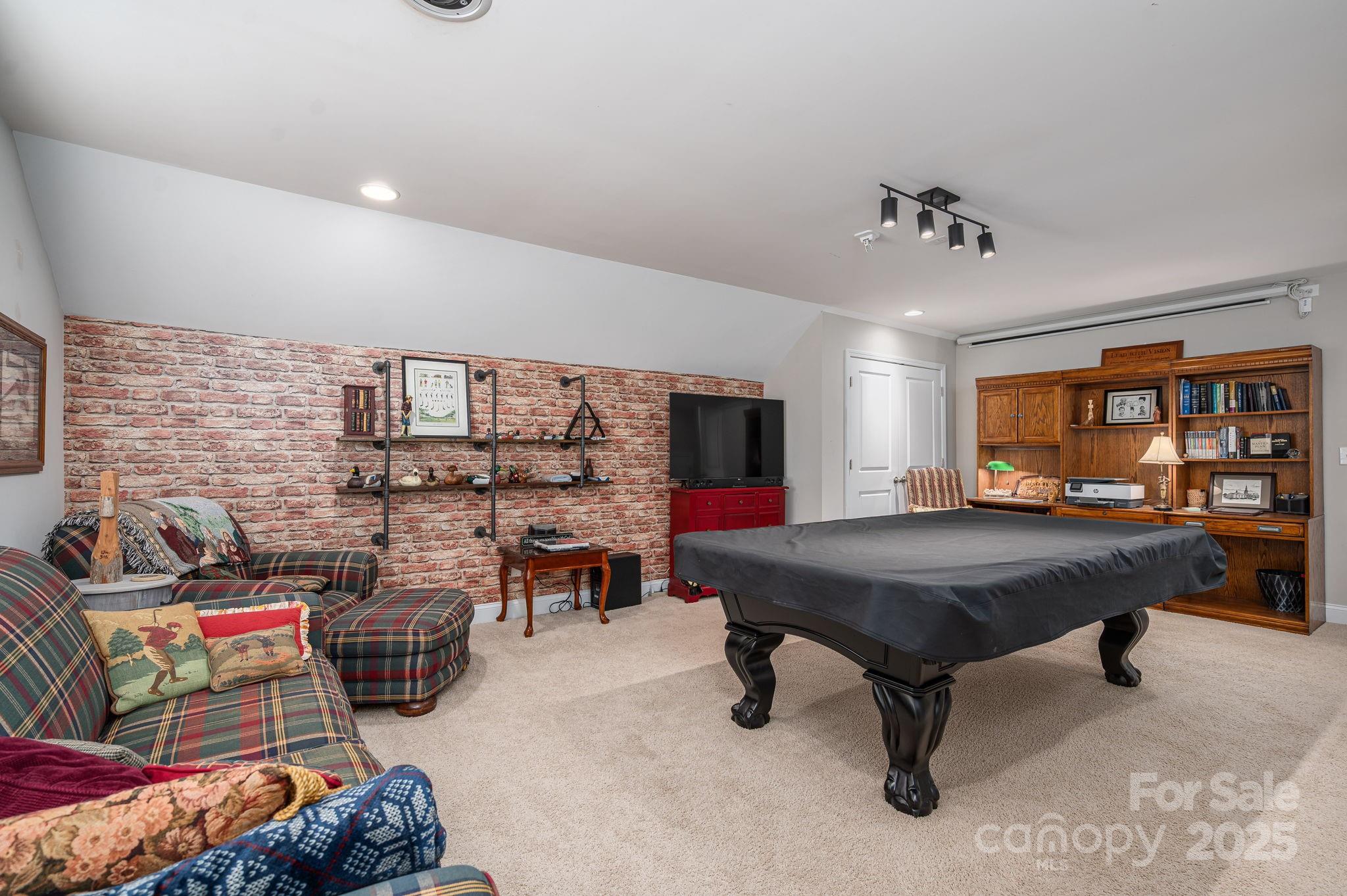 Larkin Golf Club - Residential