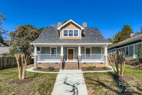 Photo of 420 S Jackson Street, Salisbury, NC 28144 (MLS # 4313681) Photo of 420 S Jackson Street, Salisbury, NC 28144 (MLS # 4313681)