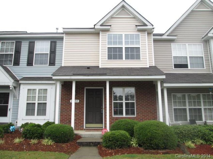 Lovely well maintained townhome in great location. Quiet well kept community with pool. Private fenced patio. Walk Score 25 (car dependent). Pet fee is per pet that does not exceed 30 lbs.