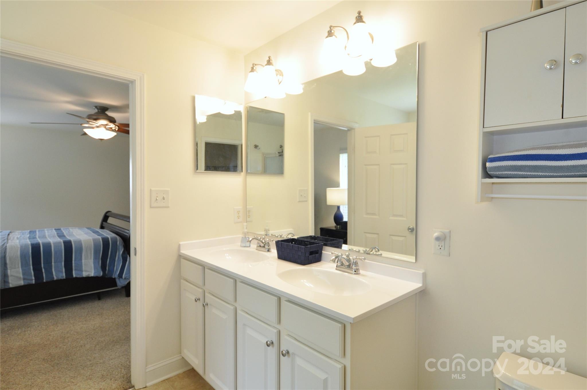 Hamilton Lakes - Residential