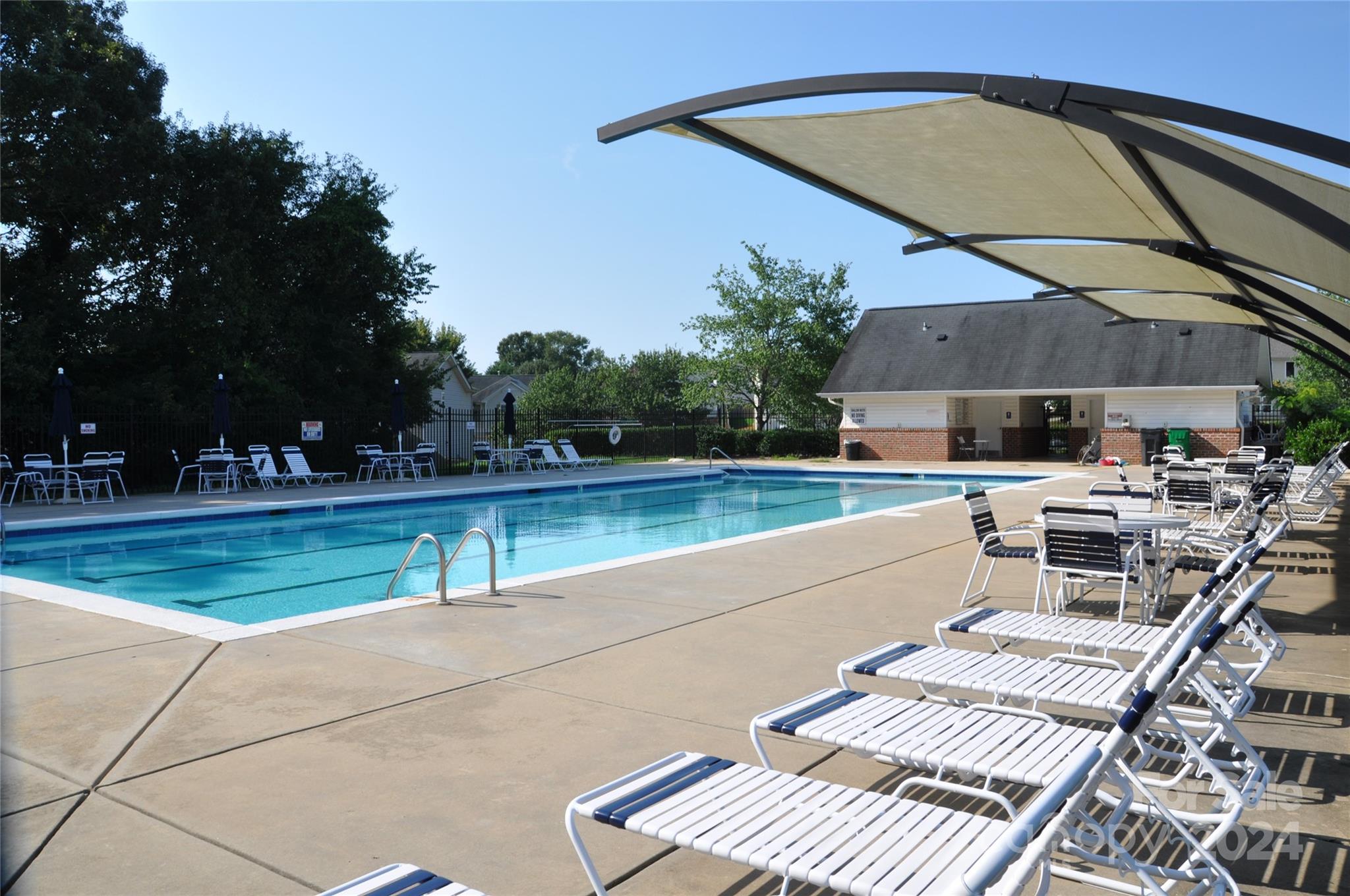 Hamilton Lakes - Residential