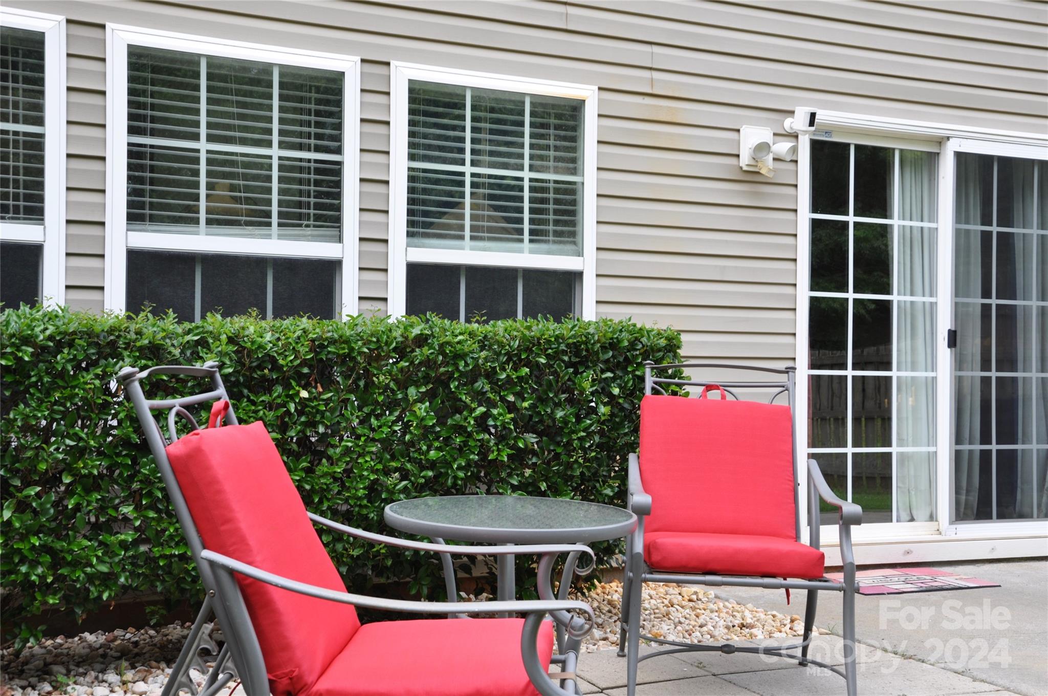 Hamilton Lakes - Residential