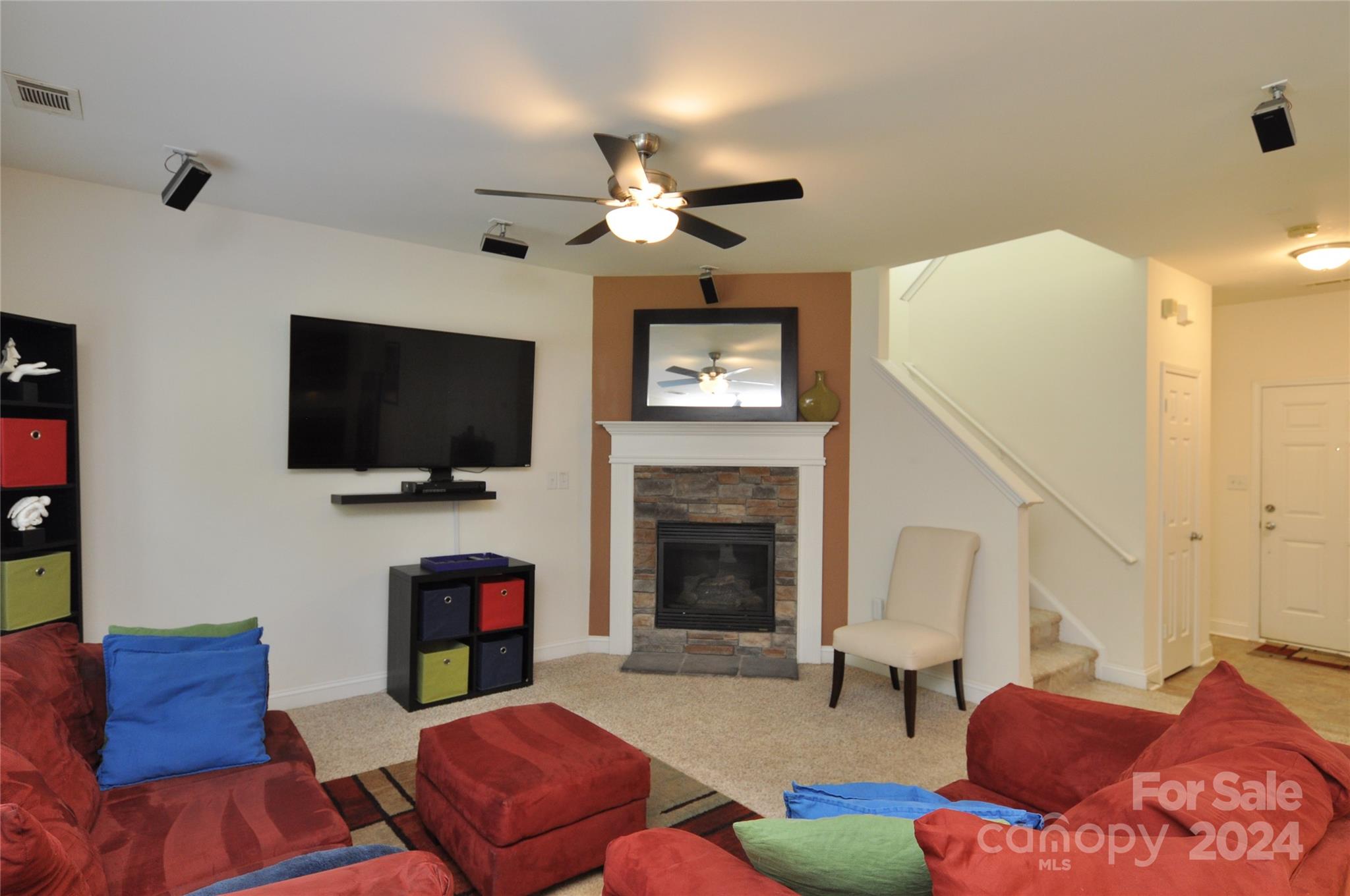 Hamilton Lakes - Residential