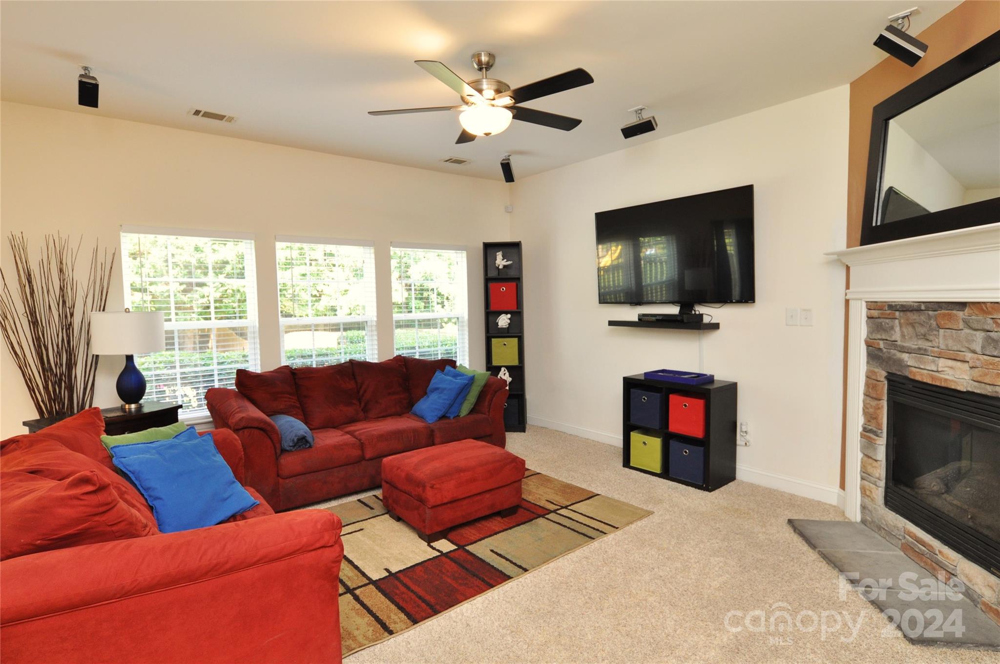 Hamilton Lakes - Residential