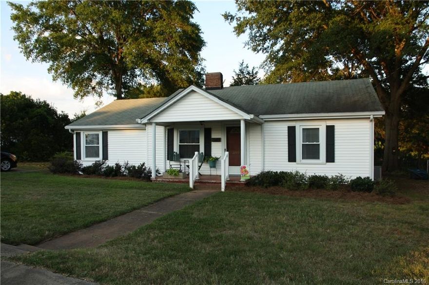 Charming 3 bedroom 2 bath house within walking distance of Downtown Mt Holly, Ida Rankin & Mt Holly Middle. Pride of ownership shows inside and out.
Updated cabinets and windows. Walk-in closet, Large .78 acre lot, fenced back yard, deck, storage building.
This one you have to see!
The yard is larger than what is fenced.