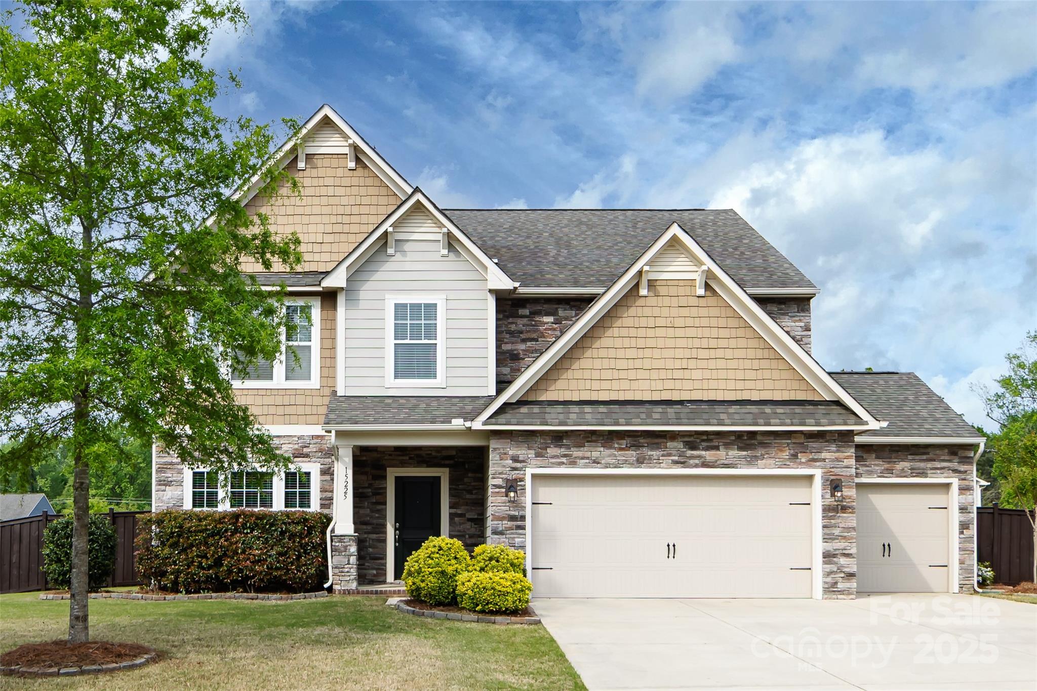 15225 Kissimmee Lane