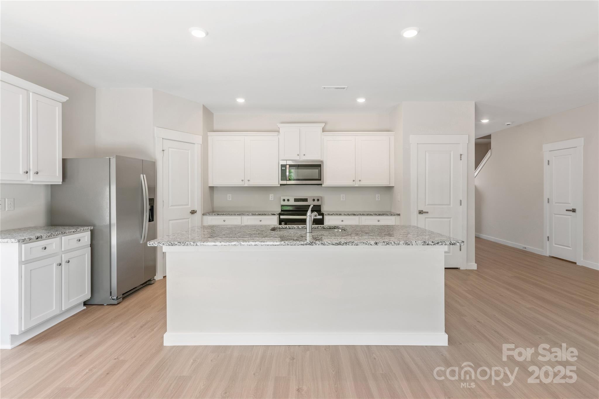 Knights Bridge - Residential